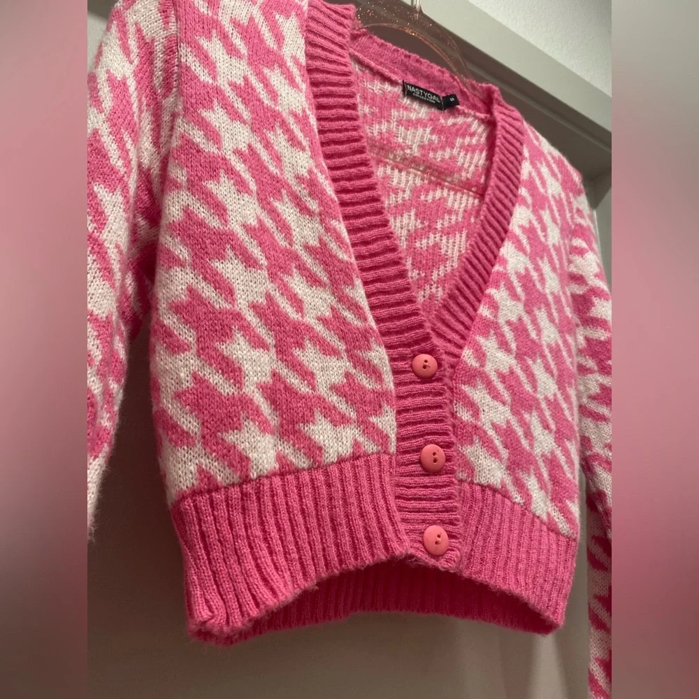 NastyGal Got Knit Right Barbiecore Pink & White Houndstooth Cropped Cardigan - S - Picture 16 of 17